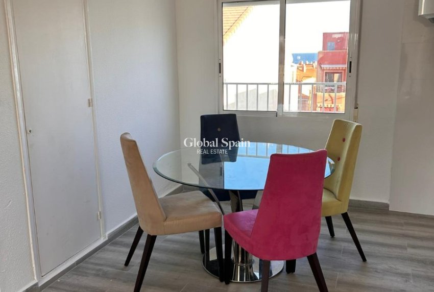 Wederverkoop - APPARTEMENT -
PILAR DE LA HORADADA - Costa Blanca