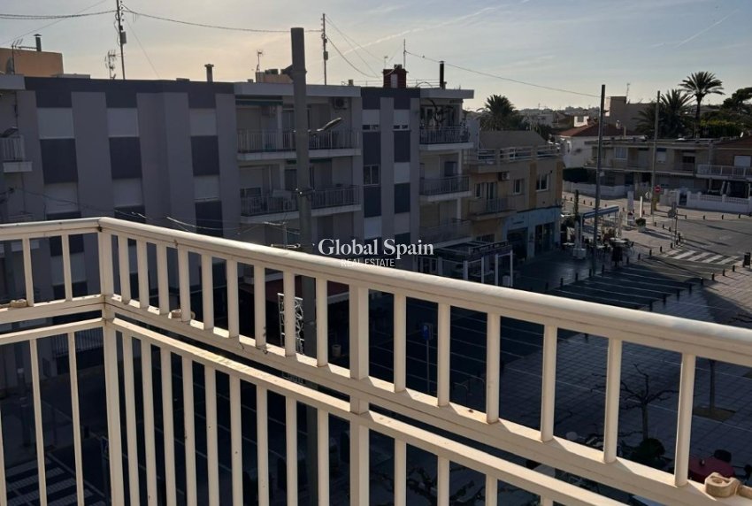 Wederverkoop - APPARTEMENT -
PILAR DE LA HORADADA - Costa Blanca