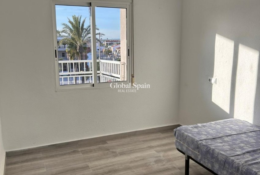 Wederverkoop - APPARTEMENT -
PILAR DE LA HORADADA - Costa Blanca