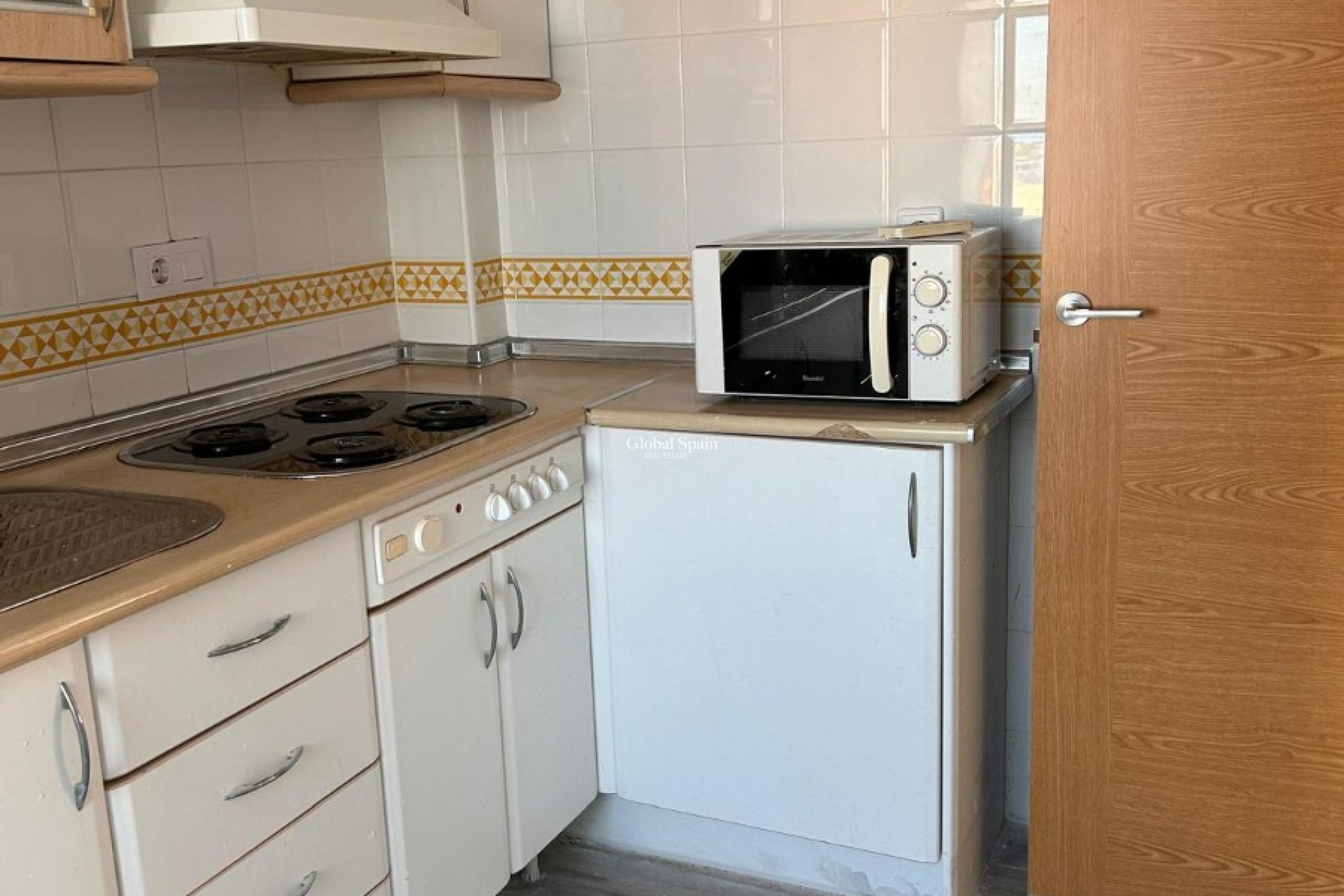 Wederverkoop - APPARTEMENT -
PILAR DE LA HORADADA - Costa Blanca