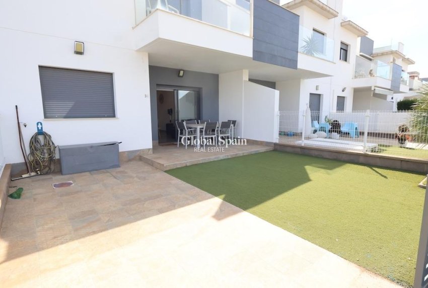Wederverkoop - APPARTEMENT -
PILAR DE LA HORADADA - Costa Blanca