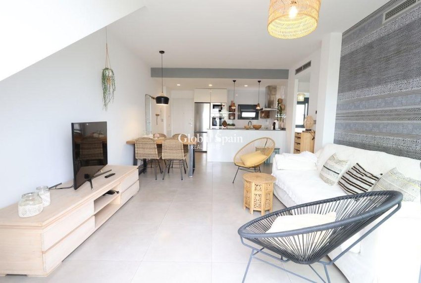 Wederverkoop - APPARTEMENT -
PILAR DE LA HORADADA - Costa Blanca