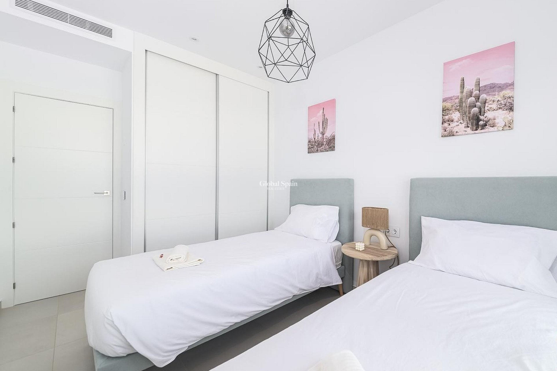 Wederverkoop - APPARTEMENT -
PILAR DE LA HORADADA - Costa Blanca