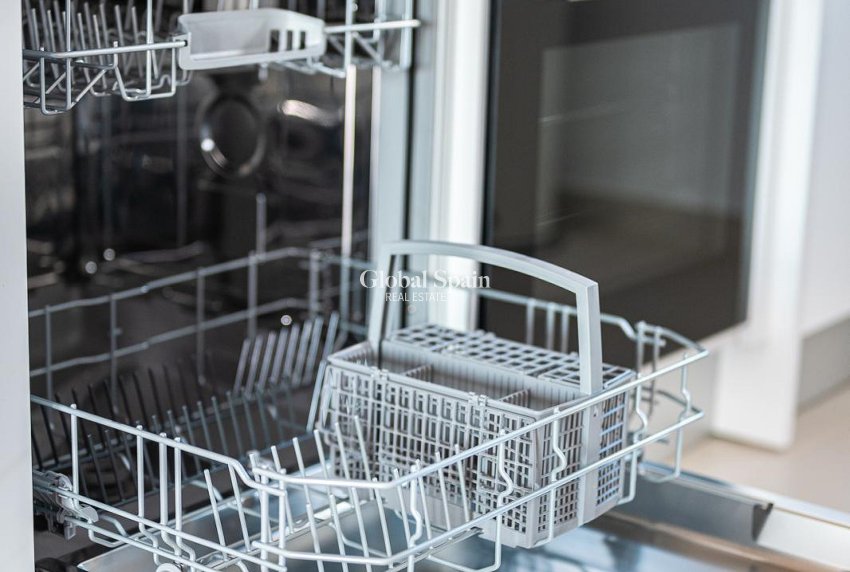 Wederverkoop - APPARTEMENT -
PILAR DE LA HORADADA - Costa Blanca