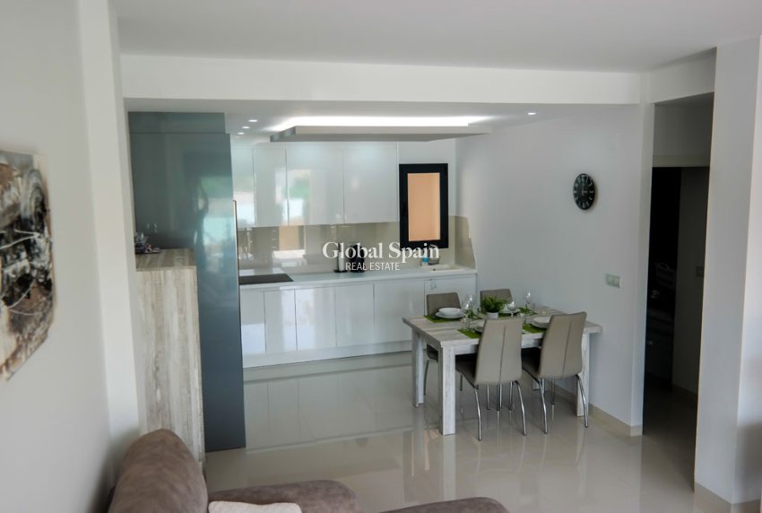 Wederverkoop - APPARTEMENT -
PILAR DE LA HORADADA - Costa Blanca