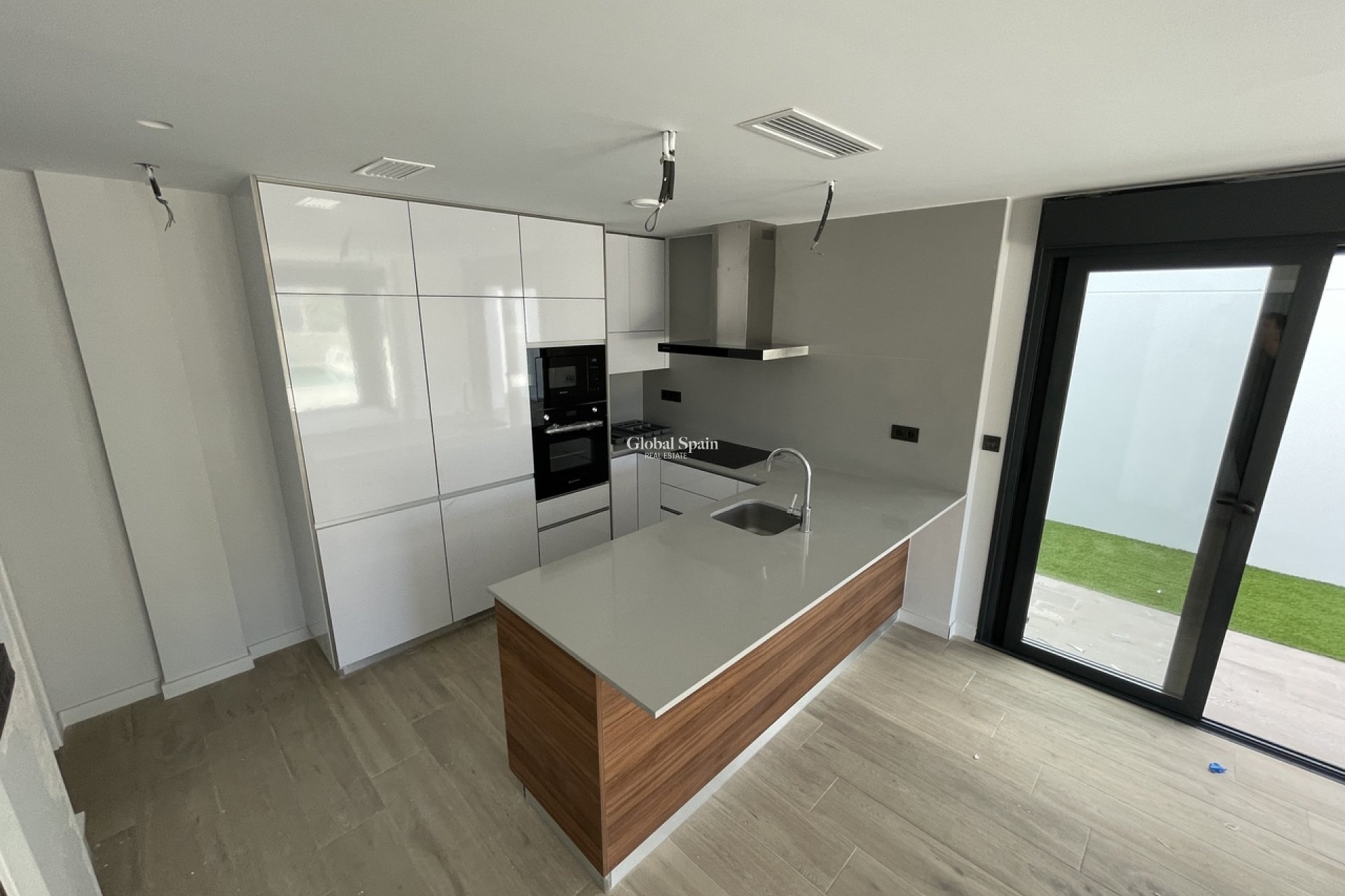 Wederverkoop - APPARTEMENT -
PILAR DE LA HORADADA - Costa Blanca
