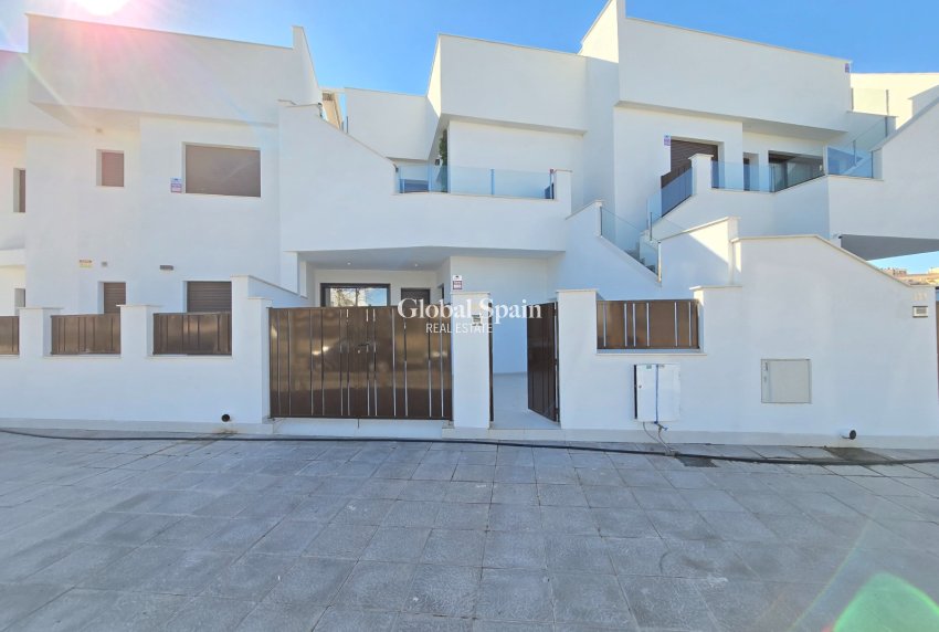 Wederverkoop - APPARTEMENT -
PILAR DE LA HORADADA - Costa Blanca