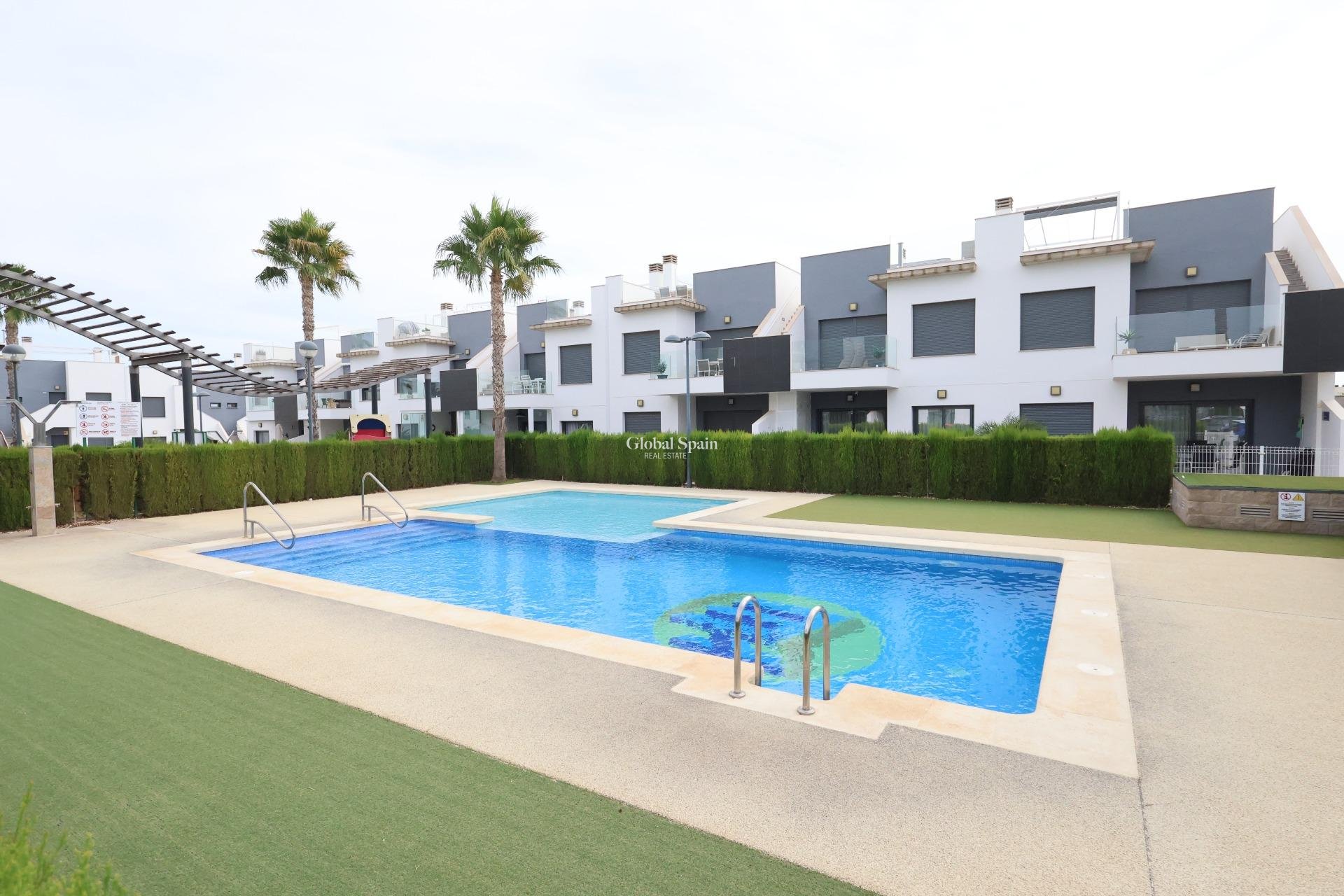 Wederverkoop - APPARTEMENT -
PILAR DE LA HORADADA - Costa Blanca