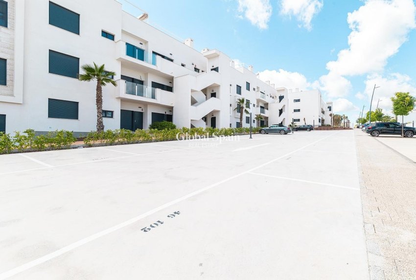 Wederverkoop - APPARTEMENT -
PILAR DE LA HORADADA - Costa Blanca