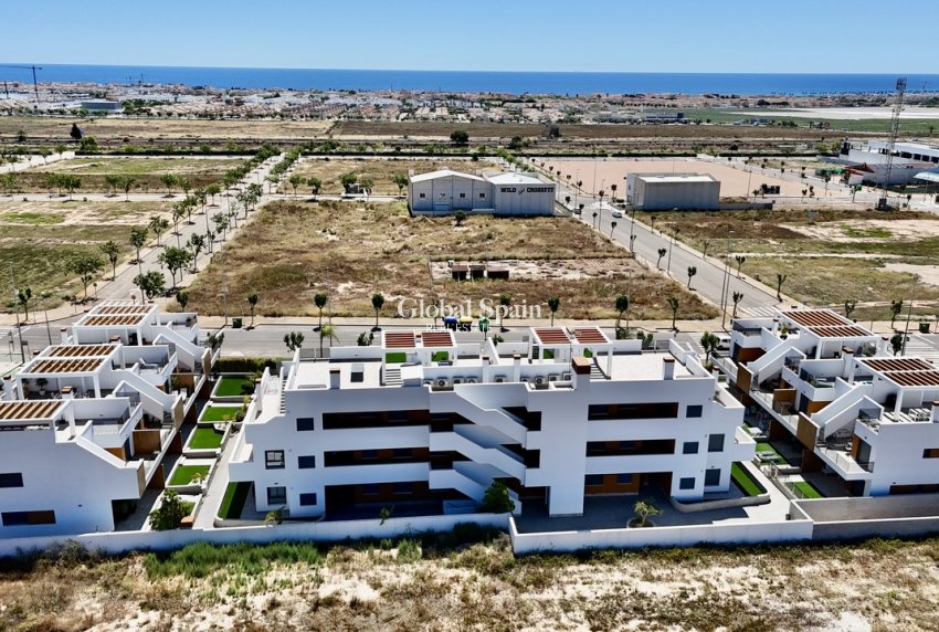 Wederverkoop - APPARTEMENT -
PILAR DE LA HORADADA - Costa Blanca