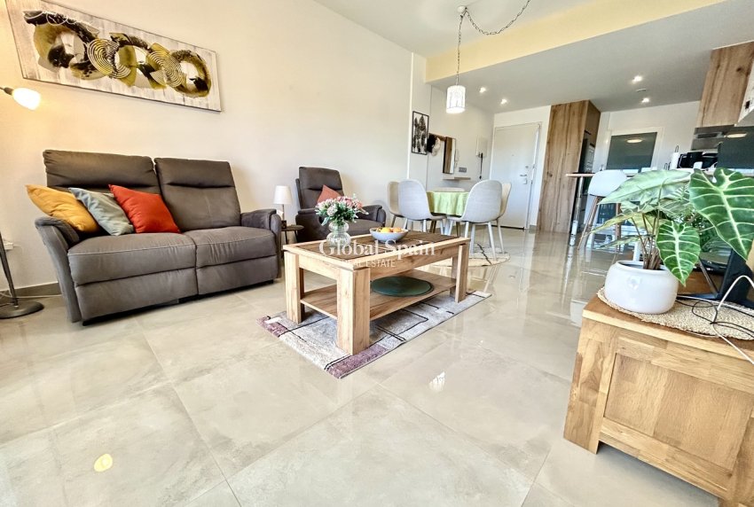Wederverkoop - APPARTEMENT -
PILAR DE LA HORADADA - Costa Blanca