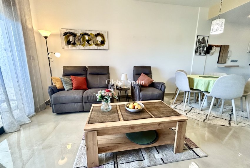 Wederverkoop - APPARTEMENT -
PILAR DE LA HORADADA - Costa Blanca
