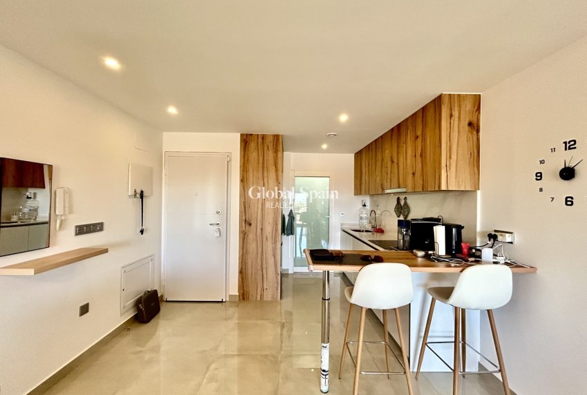 Wederverkoop - APPARTEMENT -
PILAR DE LA HORADADA - Costa Blanca