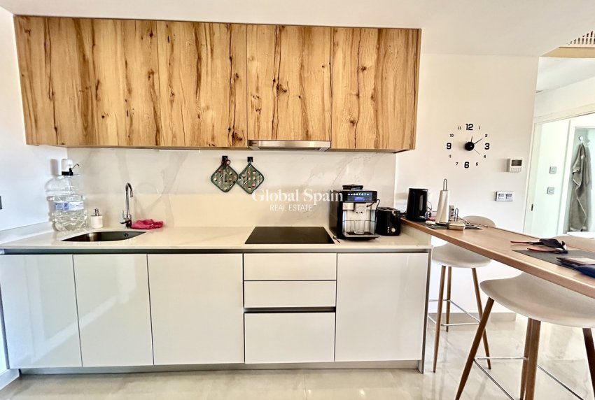Wederverkoop - APPARTEMENT -
PILAR DE LA HORADADA - Costa Blanca