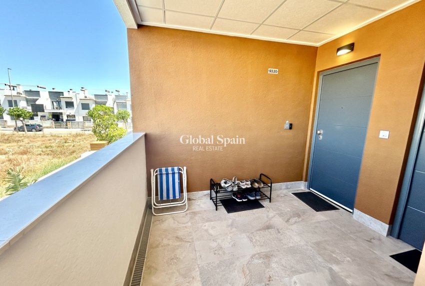 Wederverkoop - APPARTEMENT -
PILAR DE LA HORADADA - Costa Blanca