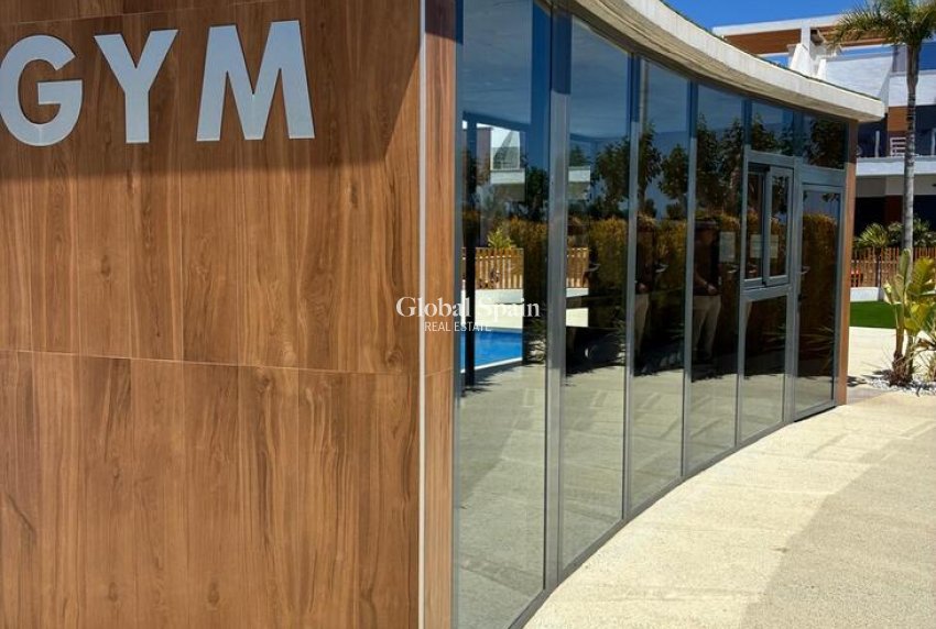 Wederverkoop - APPARTEMENT -
PILAR DE LA HORADADA - Costa Blanca