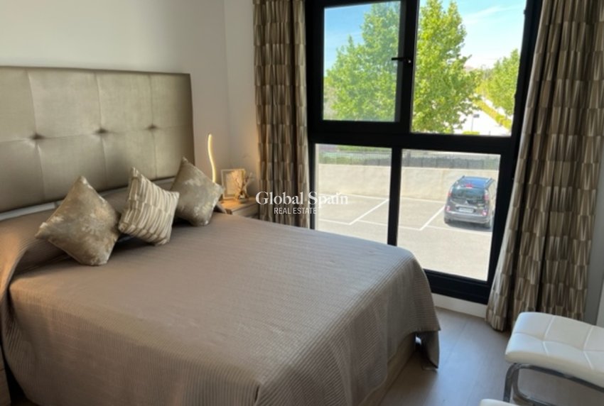 Wederverkoop - APPARTEMENT -
PILAR DE LA HORADADA - Costa Blanca