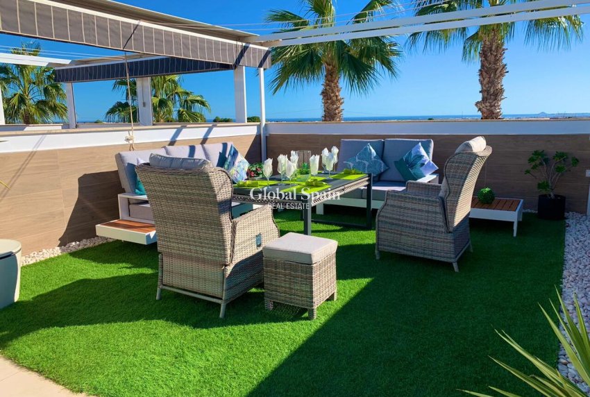 Wederverkoop - APPARTEMENT -
PILAR DE LA HORADADA - Costa Blanca
