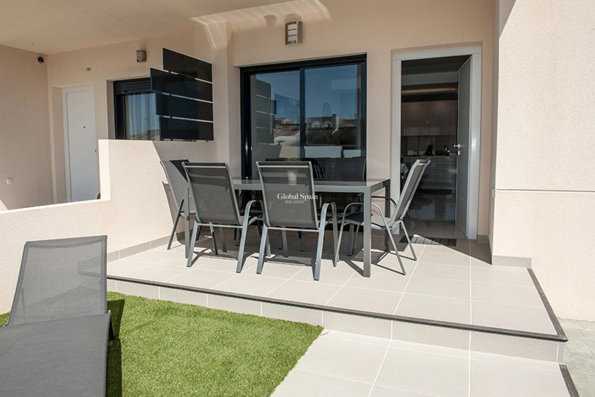Wederverkoop - APPARTEMENT -
PILAR DE LA HORADADA - Costa Blanca