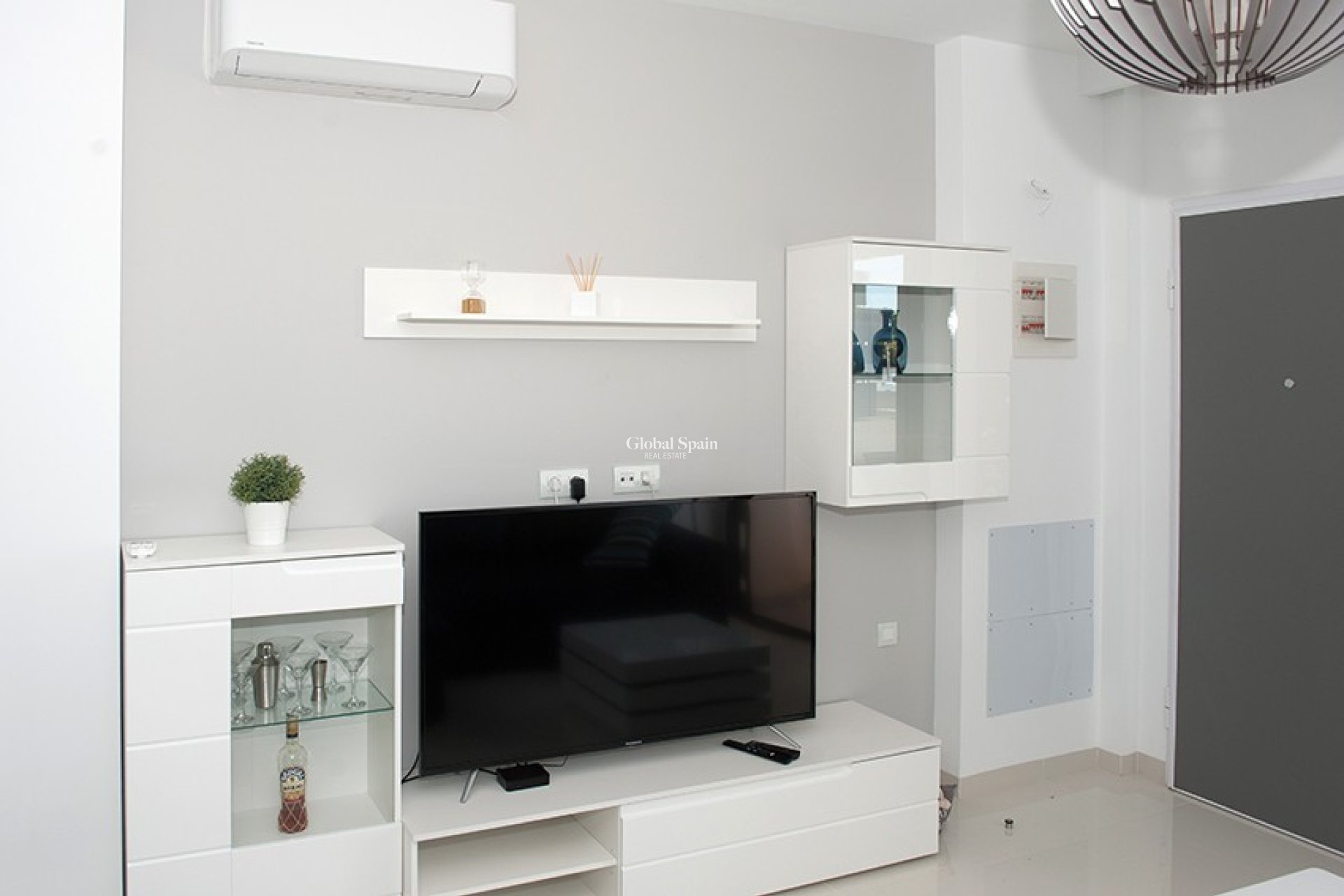 Wederverkoop - APPARTEMENT -
PILAR DE LA HORADADA - Costa Blanca