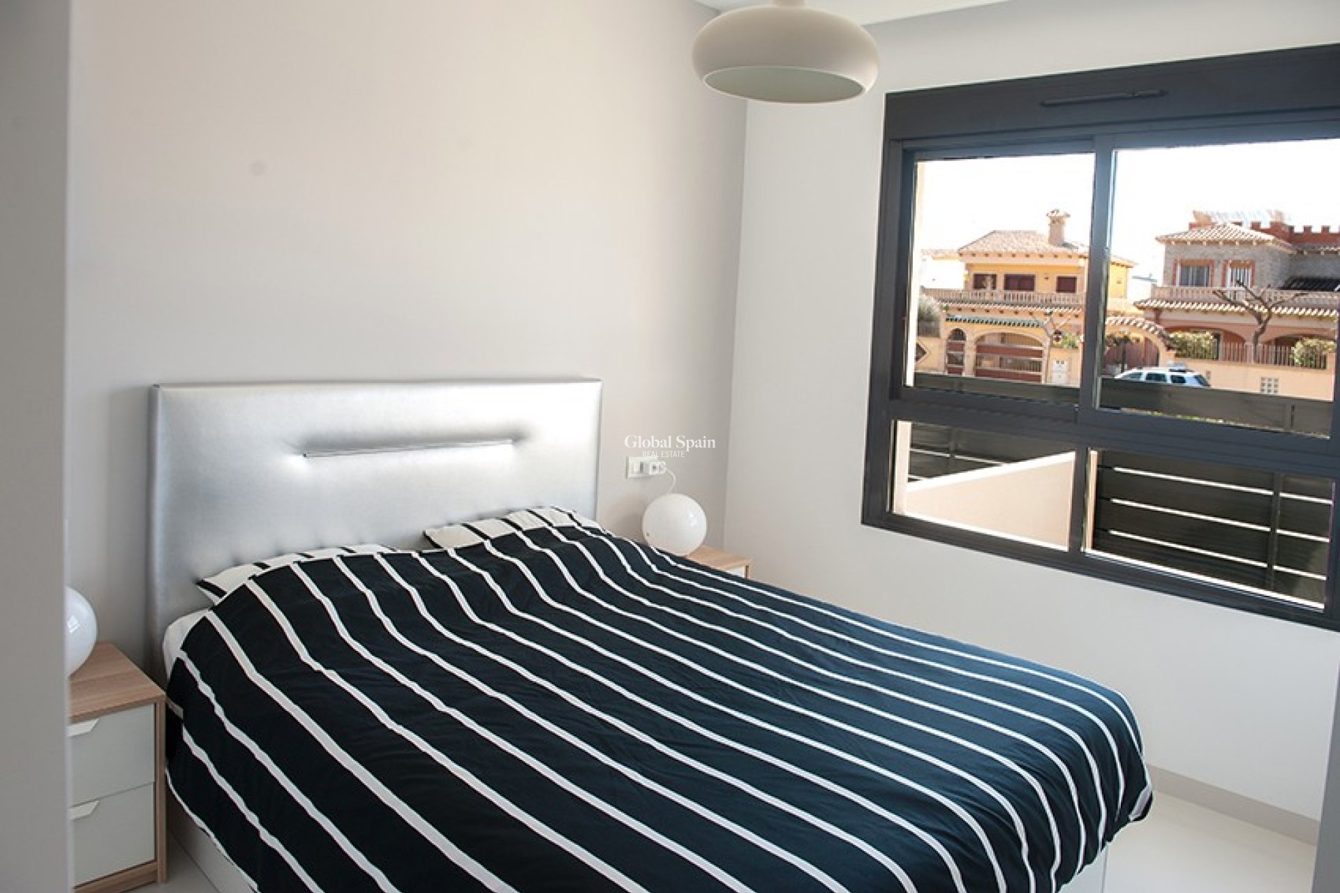 Wederverkoop - APPARTEMENT -
PILAR DE LA HORADADA - Costa Blanca