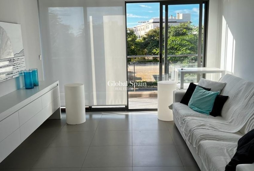 Wederverkoop - APPARTEMENT -
PILAR DE LA HORADADA - Costa Blanca