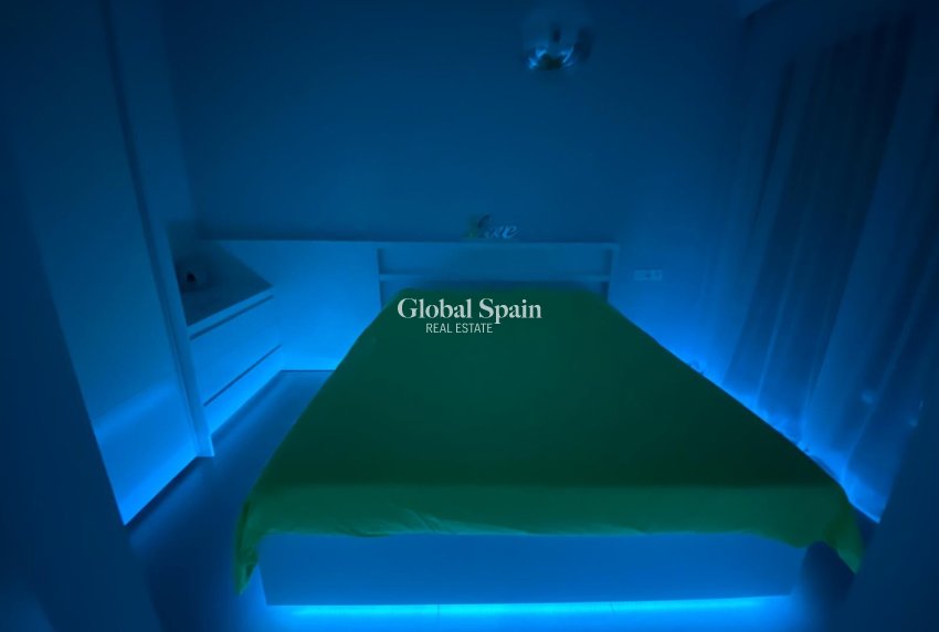 Wederverkoop - APPARTEMENT -
PILAR DE LA HORADADA - Costa Blanca