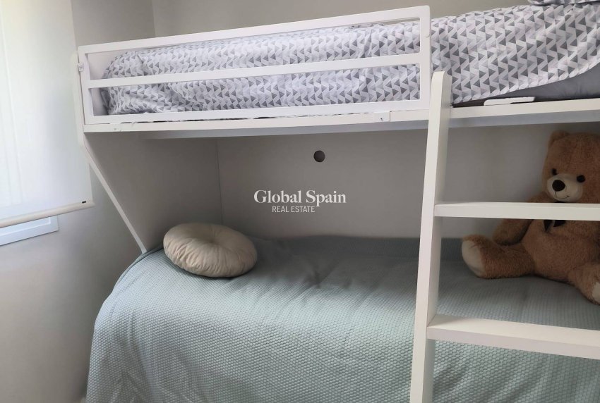 Wederverkoop - APPARTEMENT -
PILAR DE LA HORADADA - El Mojón