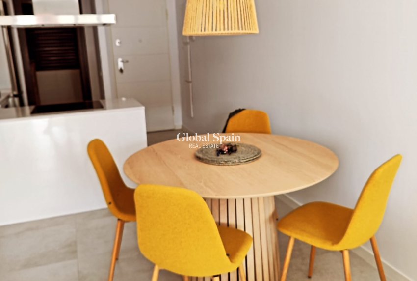 Wederverkoop - APPARTEMENT -
PILAR DE LA HORADADA - El Mojón