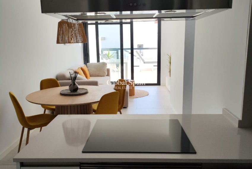 Wederverkoop - APPARTEMENT -
PILAR DE LA HORADADA - El Mojón