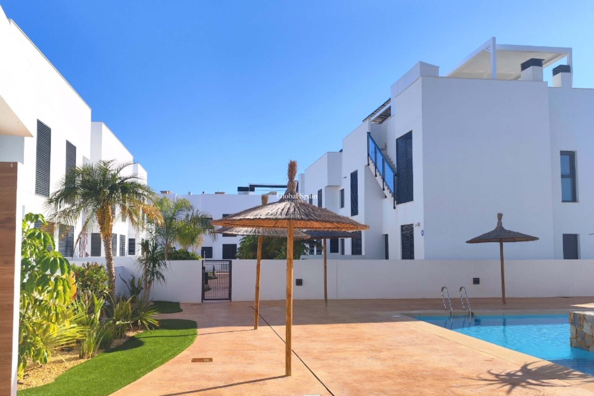 Wederverkoop - APPARTEMENT -
PILAR DE LA HORADADA - El Mojón
