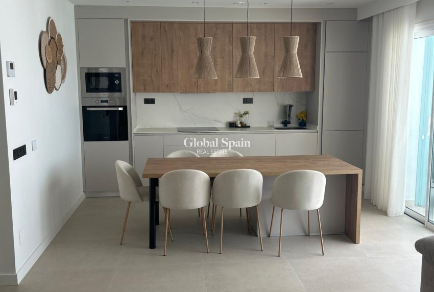 Wederverkoop - APPARTEMENT -
PILAR DE LA HORADADA - El Mojón