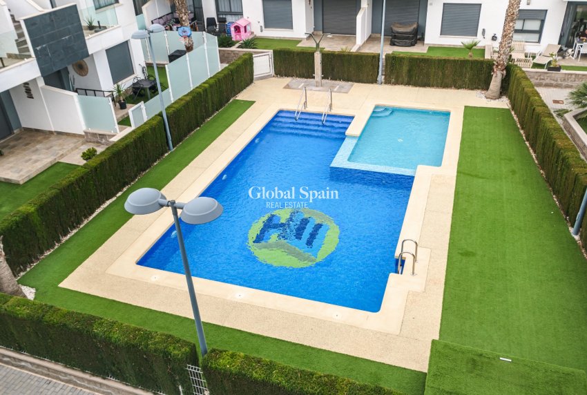 Wederverkoop - APPARTEMENT -
PILAR DE LA HORADADA - La Torre de la Horadada