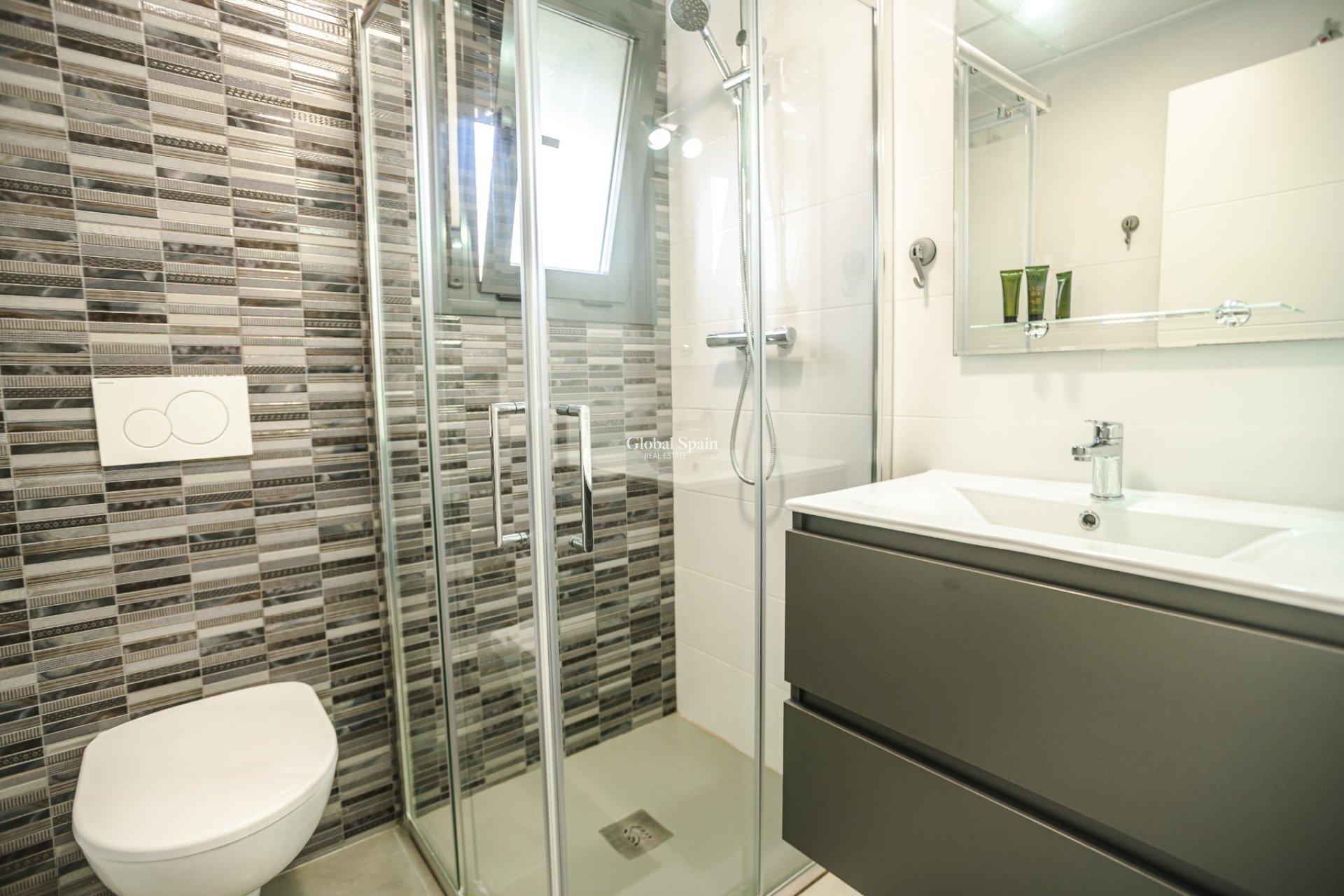 Wederverkoop - APPARTEMENT -
PILAR DE LA HORADADA - La Torre de la Horadada