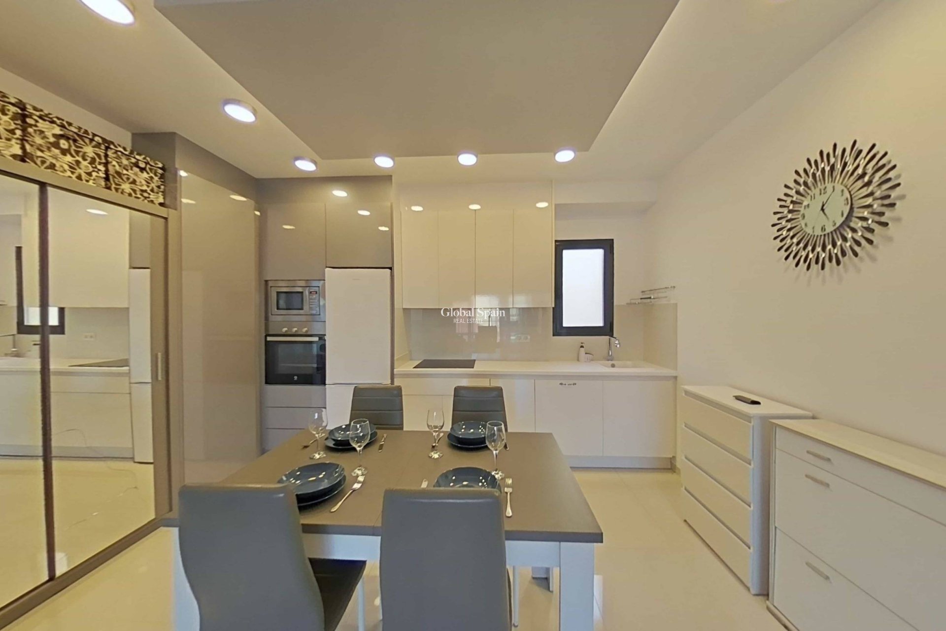 Wederverkoop - APPARTEMENT -
PILAR DE LA HORADADA - La Torre de la Horadada