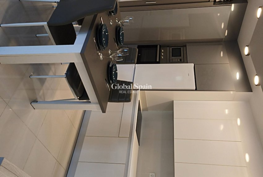 Wederverkoop - APPARTEMENT -
PILAR DE LA HORADADA - La Torre de la Horadada