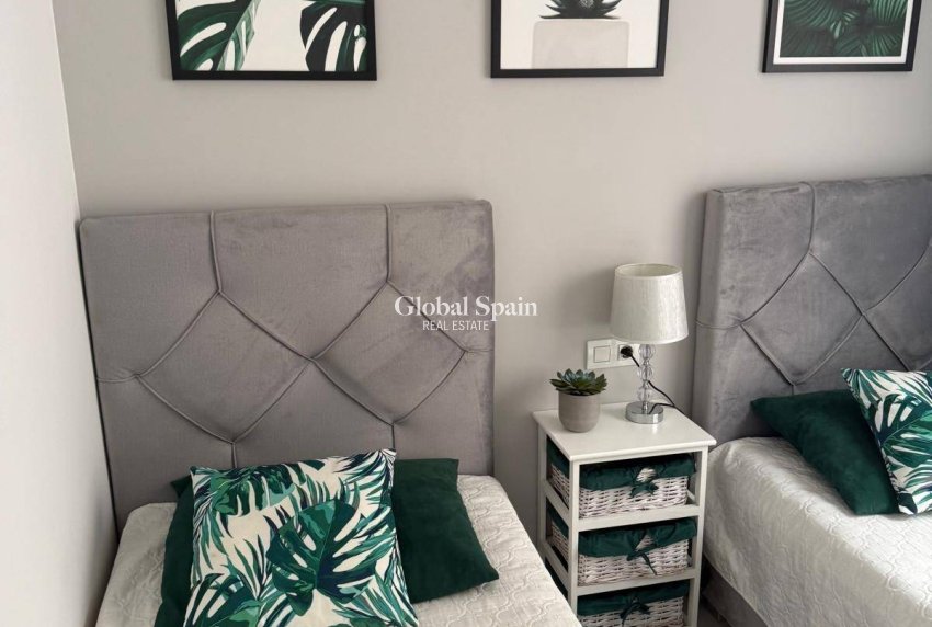 Wederverkoop - APPARTEMENT -
PILAR DE LA HORADADA - La Torre de la Horadada