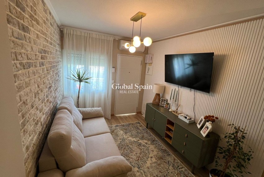 Wederverkoop - APPARTEMENT -
PILAR DE LA HORADADA - La Torre de la Horadada