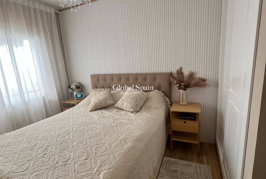 Wederverkoop - APPARTEMENT -
PILAR DE LA HORADADA - La Torre de la Horadada