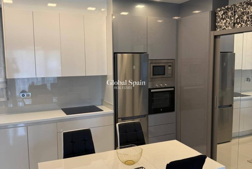 Wederverkoop - APPARTEMENT -
PILAR DE LA HORADADA - La Torre de la Horadada