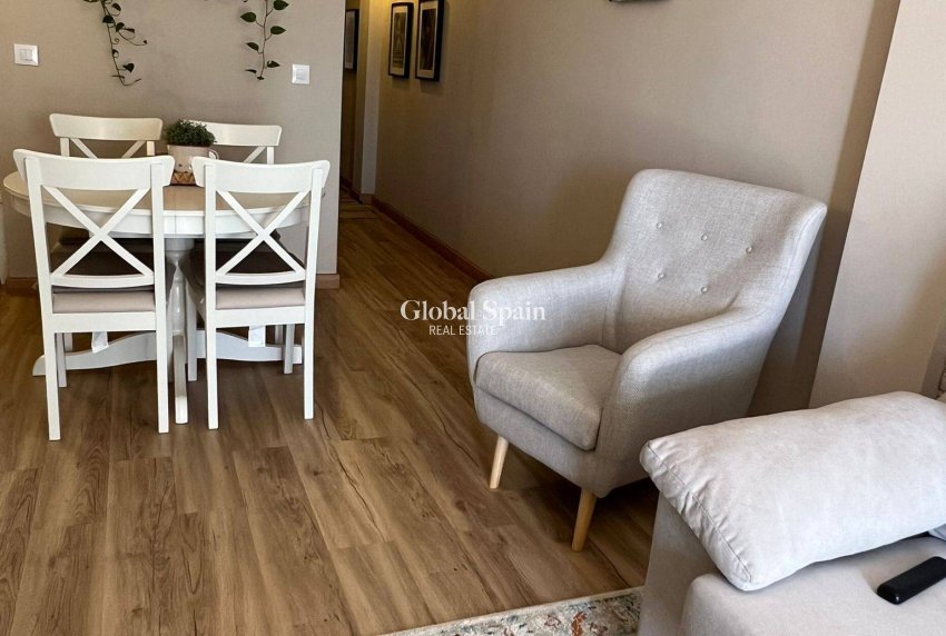 Wederverkoop - APPARTEMENT -
PILAR DE LA HORADADA - La Torre de la Horadada