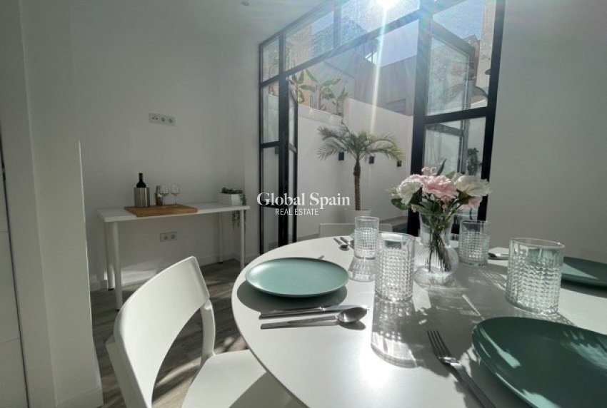 Wederverkoop - APPARTEMENT -
PILAR DE LA HORADADA - La Torre de la Horadada