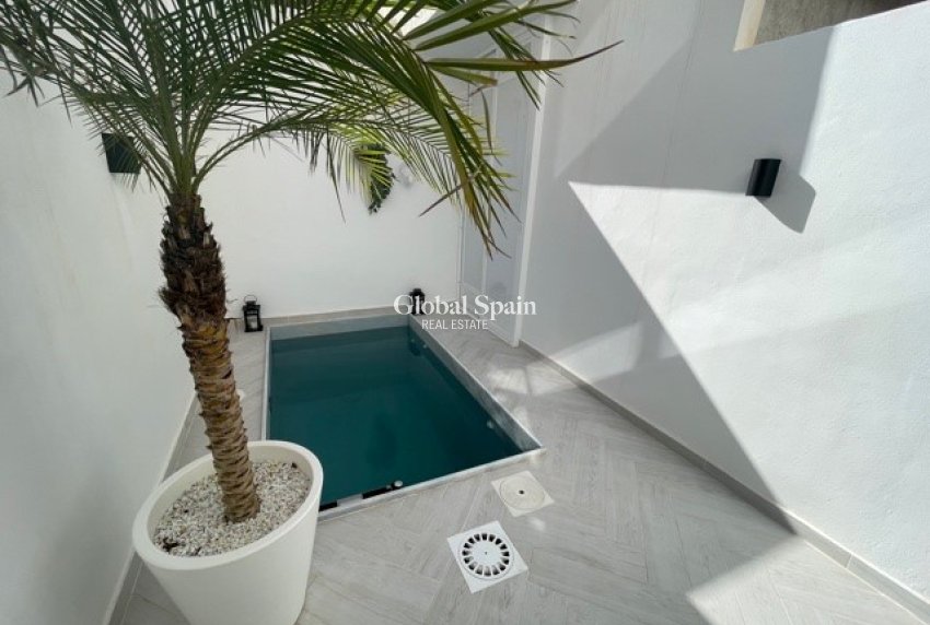 Wederverkoop - APPARTEMENT -
PILAR DE LA HORADADA - La Torre de la Horadada