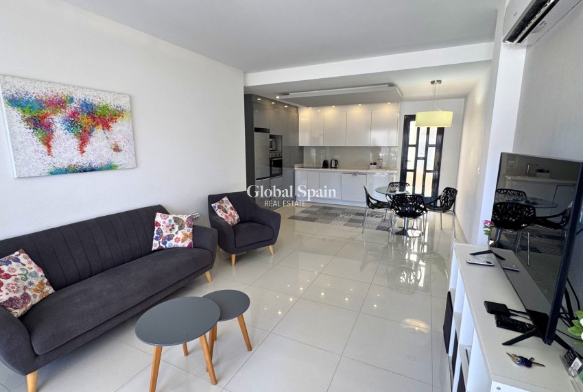 Wederverkoop - APPARTEMENT -
PILAR DE LA HORADADA - La Torre De La Horadada