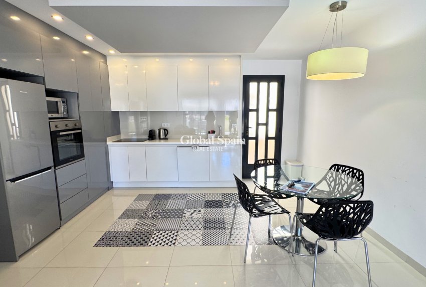 Wederverkoop - APPARTEMENT -
PILAR DE LA HORADADA - La Torre De La Horadada