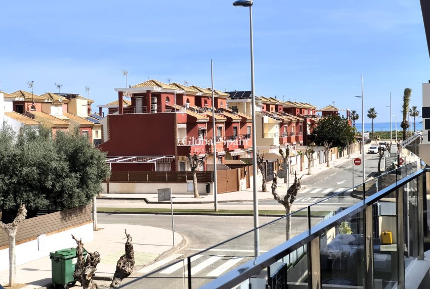 Wederverkoop - APPARTEMENT -
PILAR DE LA HORADADA - La Torre de la Horadada