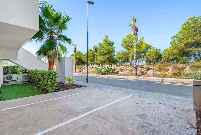 Wederverkoop - APPARTEMENT -
PILAR DE LA HORADADA - Lo Romero Golf