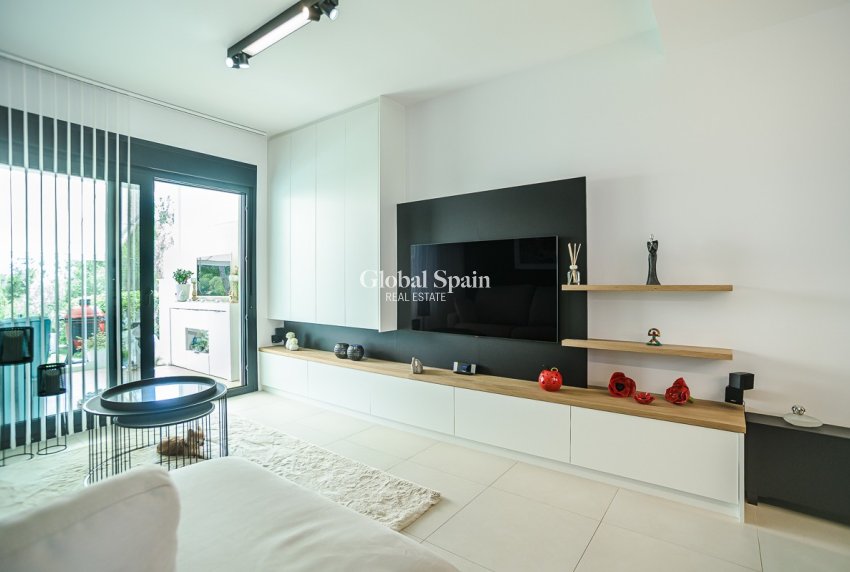 Wederverkoop - Appartement -
PILAR DE LA HORADADA - Lo Romero Golf