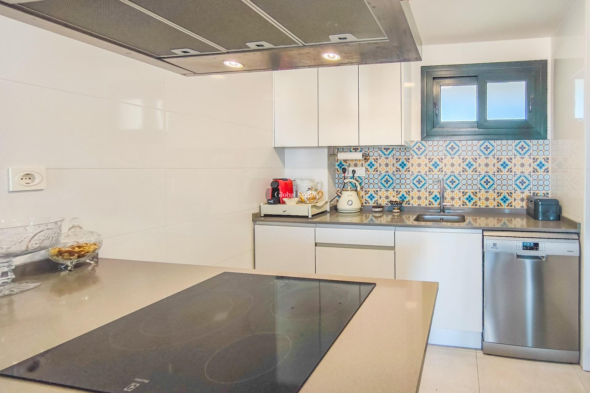 Wederverkoop - APPARTEMENT -
PILAR DE LA HORADADA - MIL PALMERAS 