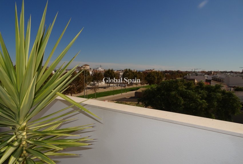 Wederverkoop - APPARTEMENT -
Pilar de La Horadada - Pilar de La Horadada - Town